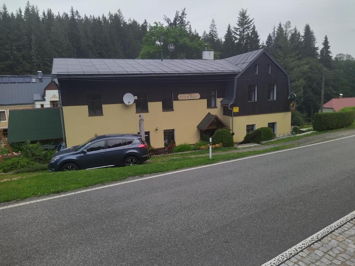 Penzion Borovice Josefŭv Dŭl Eksteriør billede