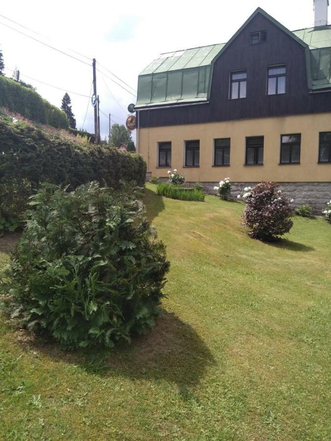 Penzion Borovice Josefŭv Dŭl Eksteriør billede